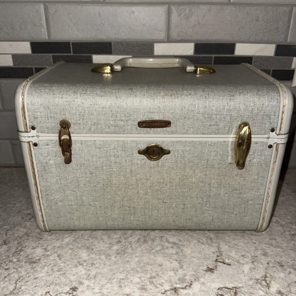 Vintage Samsonite Train Makeup Case Luggage 1950s Gray Tweed Latch Cover Missing